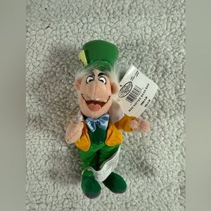 NWT Disney Store Alice In Wonderland Mad Hatter Bean Bag Beanie Plush Toy